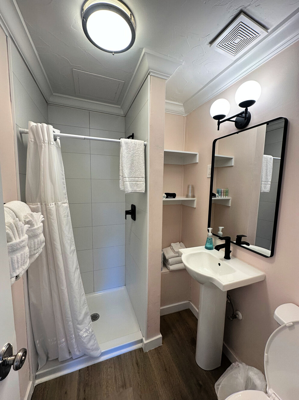Renovated room 501 bath